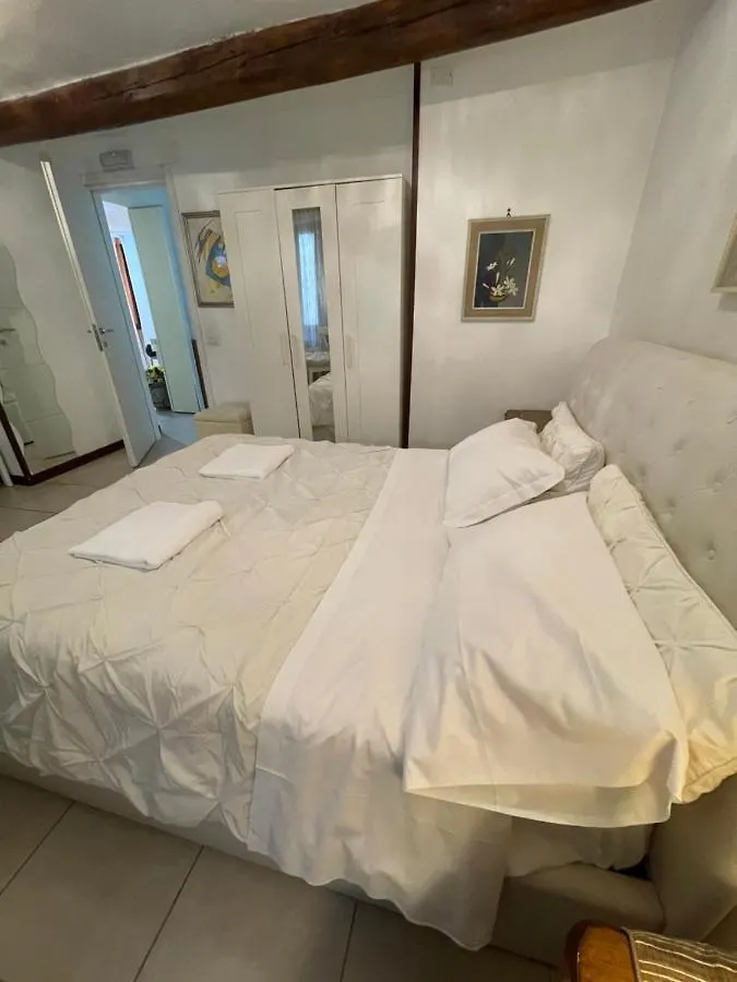 Charme Holidays Veneza 0*,